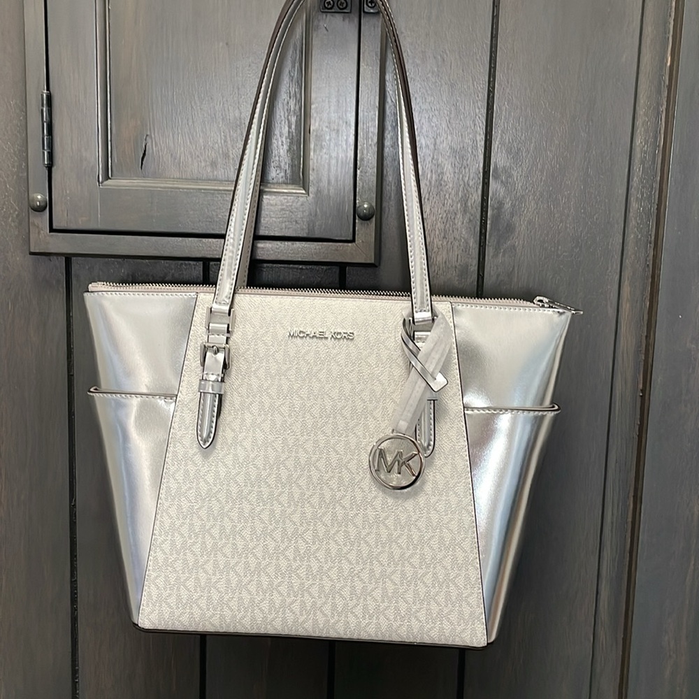 Michael Kors Silver and Cream Tote Bag - Picture 3 of 5